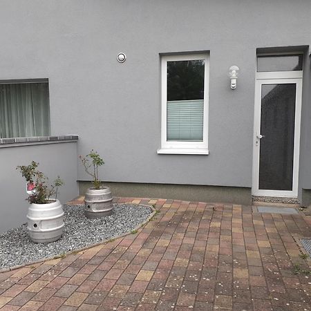 Ahrensbok Erdgeschoss-Appartement Mit Seeblick מראה חיצוני תמונה