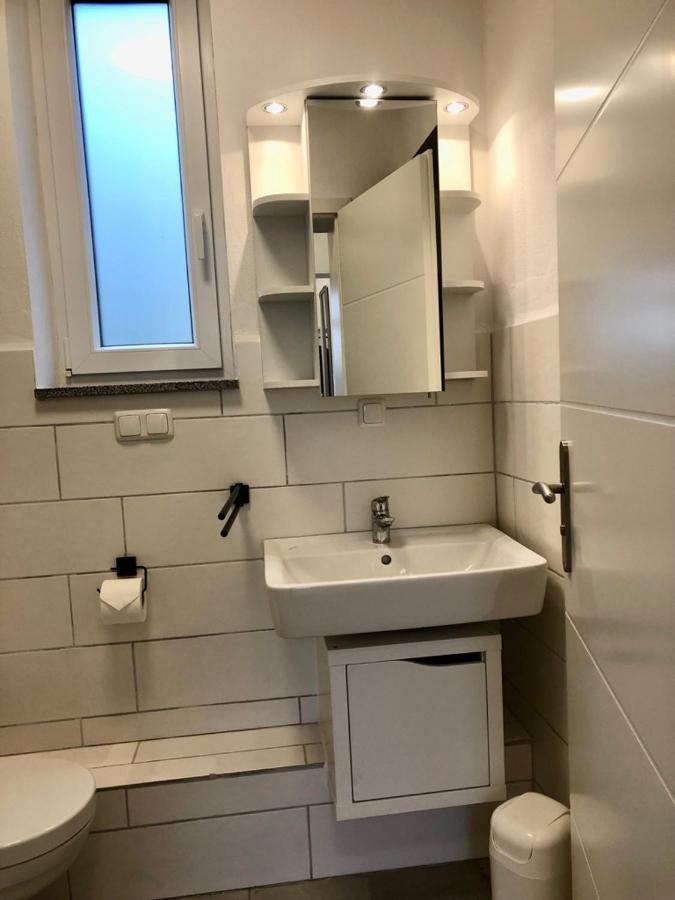Ahrensbok Erdgeschoss-Appartement Mit Seeblick מראה חיצוני תמונה