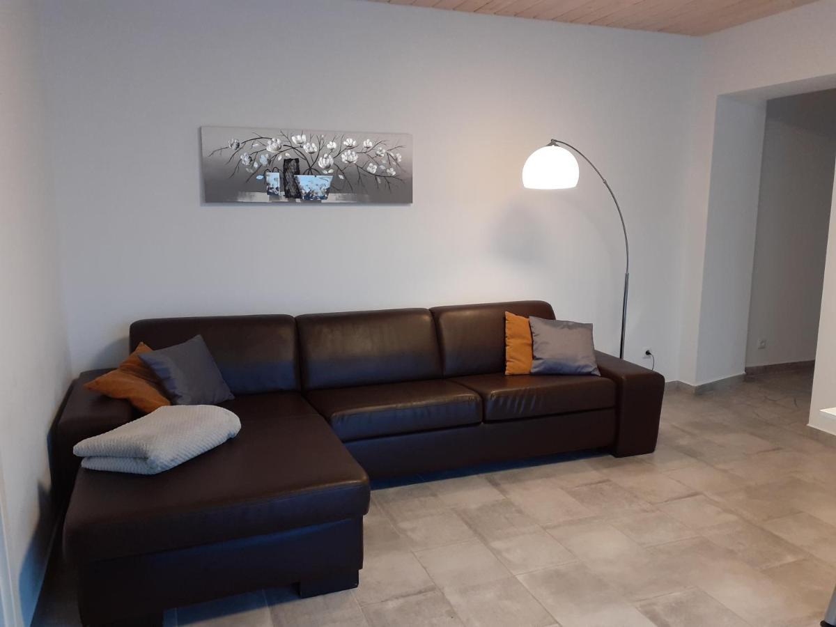 Ahrensbok Erdgeschoss-Appartement Mit Seeblick מראה חיצוני תמונה