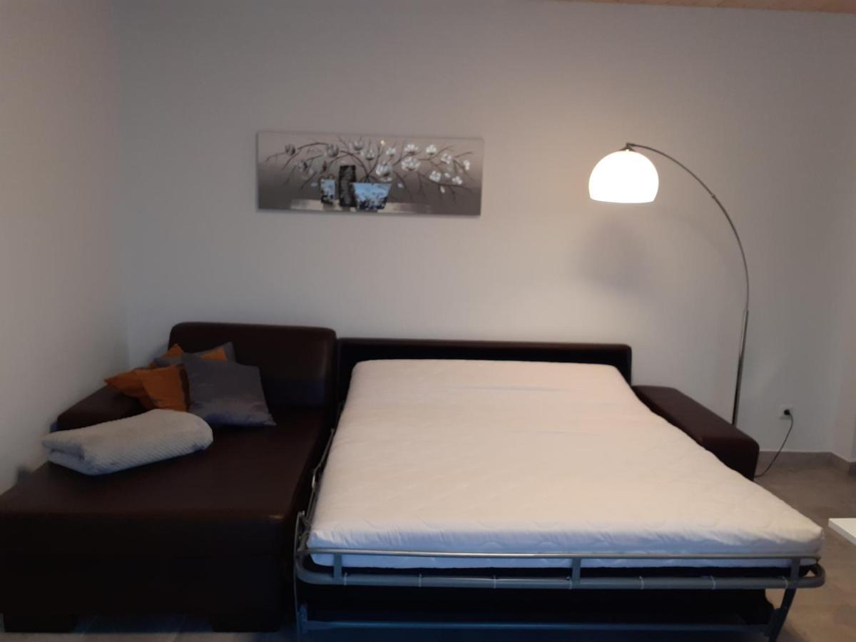 Ahrensbok Erdgeschoss-Appartement Mit Seeblick מראה חיצוני תמונה
