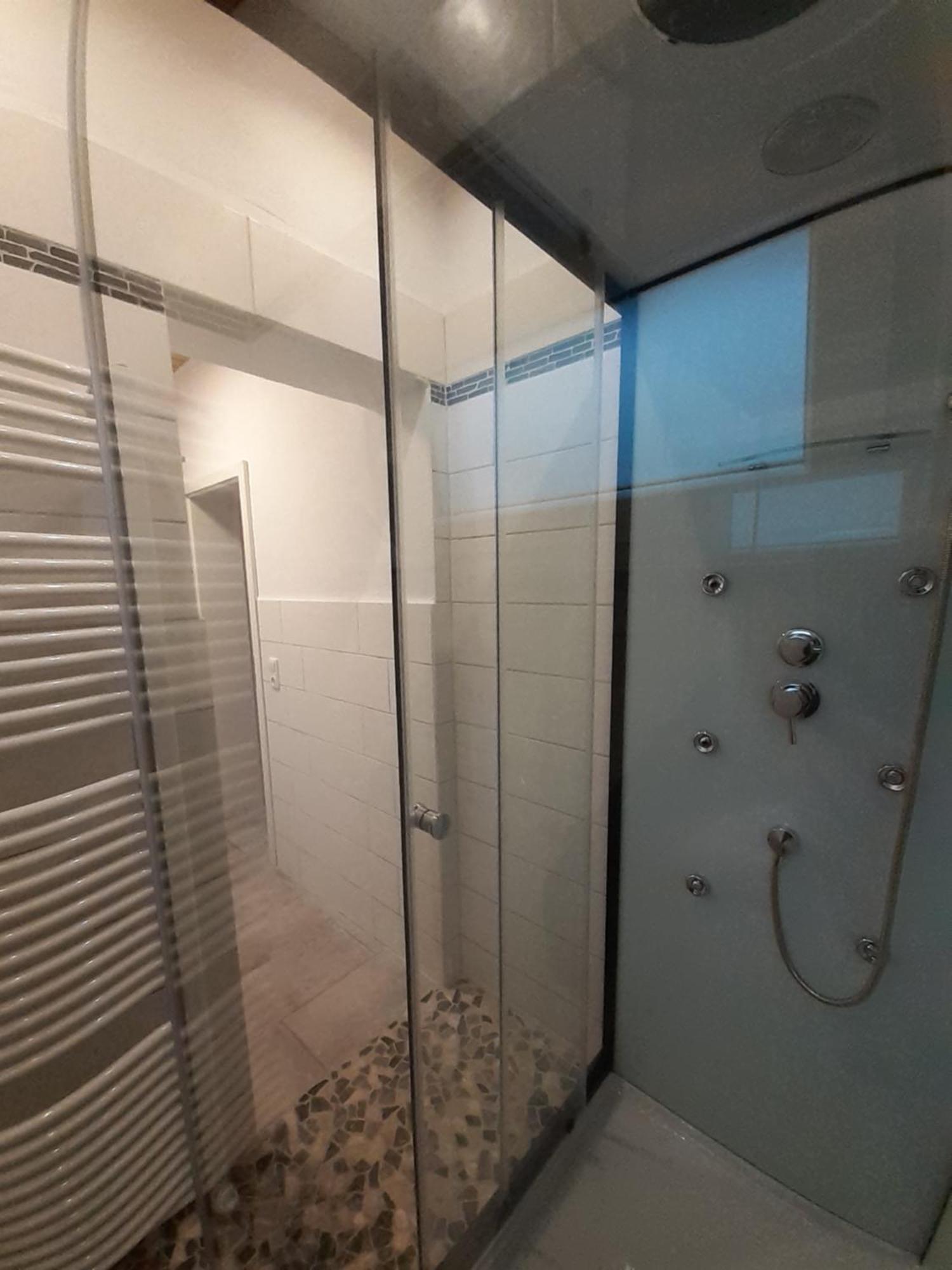 Ahrensbok Erdgeschoss-Appartement Mit Seeblick מראה חיצוני תמונה